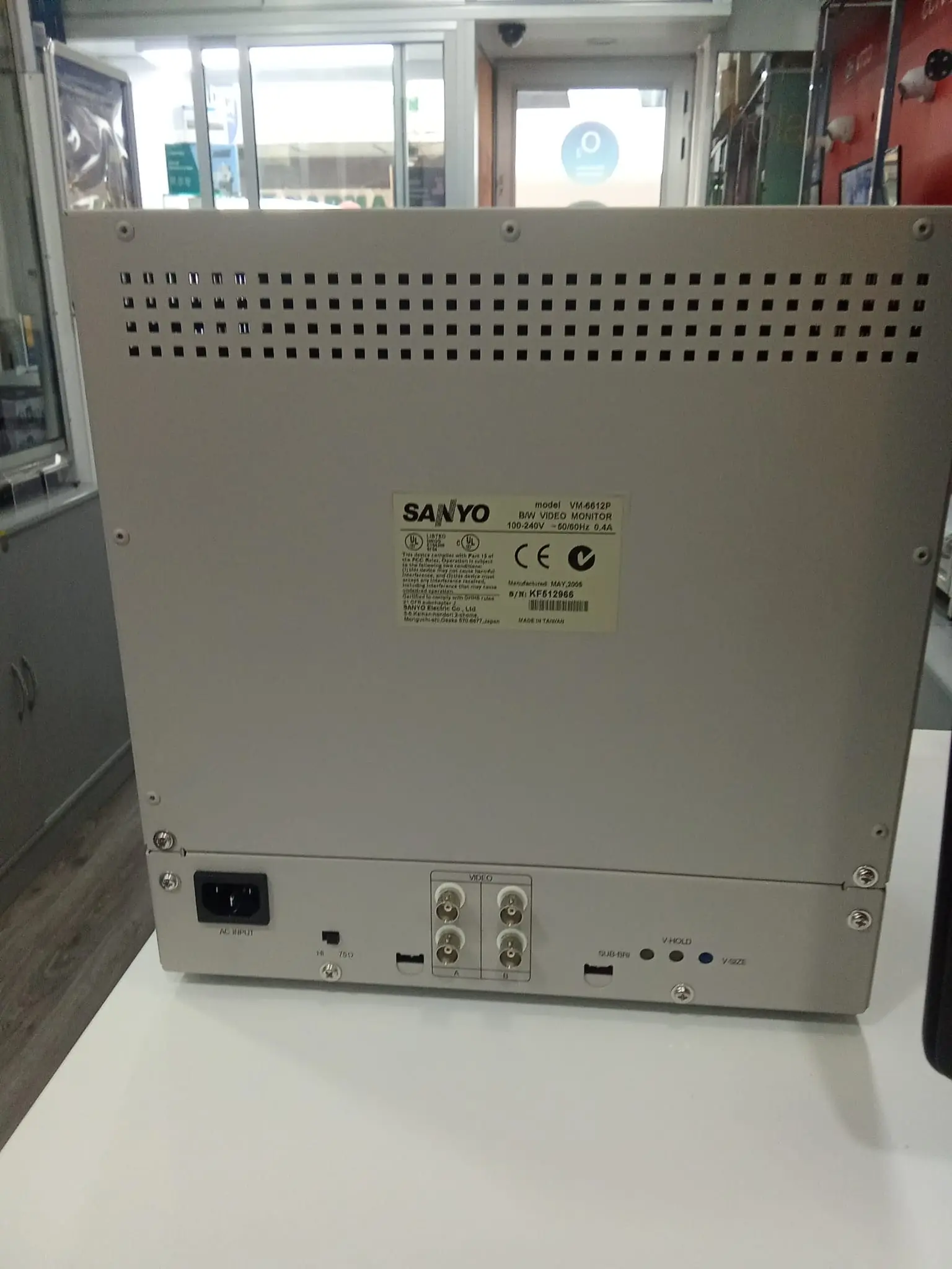 Etiqueta original del Sanyo VM-6612P fabricado en mayo de 2005